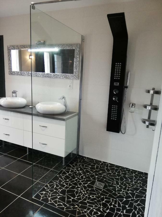 Chambres D'Hotes Luxe Et Serenite Theize 외부 사진
